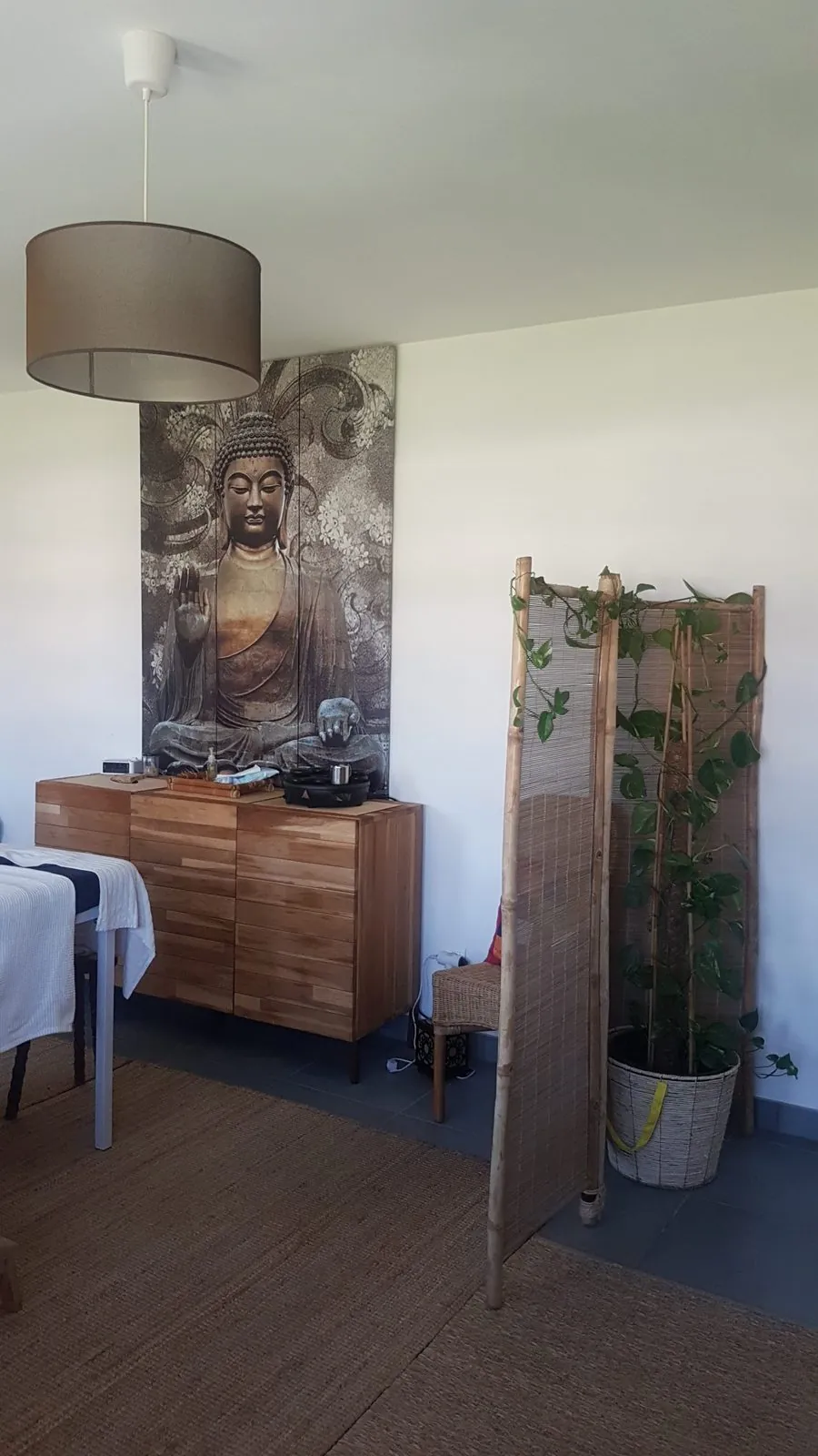 Ambiance zen du cabinet pour une séance de drainage lymphatique au Thor (84250)
