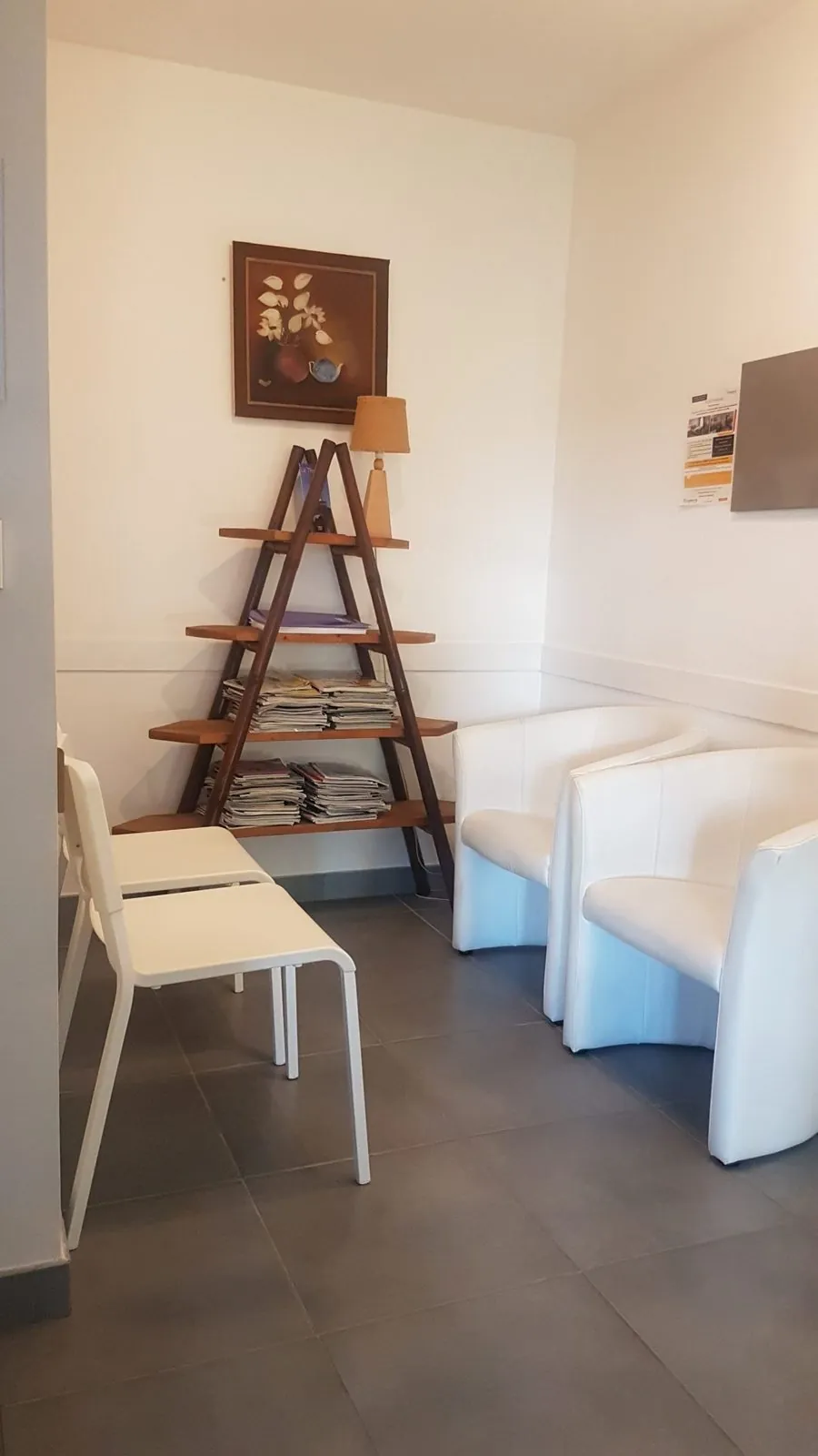 Espace d'accueil du cabinet de massage bien-être au Thor (84250)